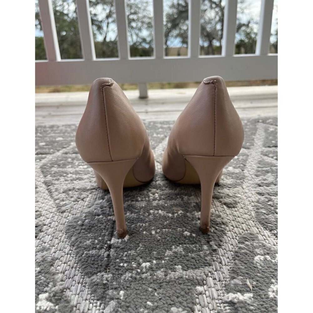 Heels - Picture 5 of 10